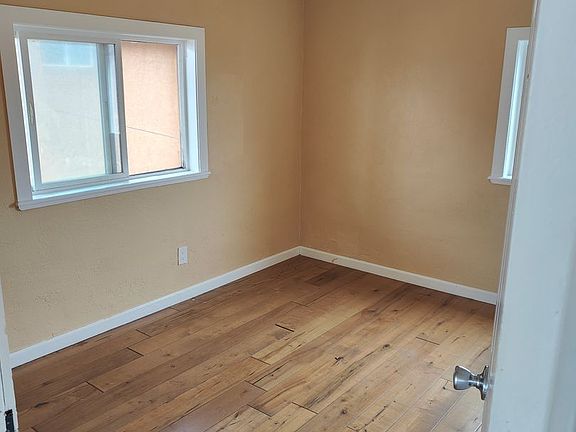3rd image of 3234-3238 Webster Ave #32345