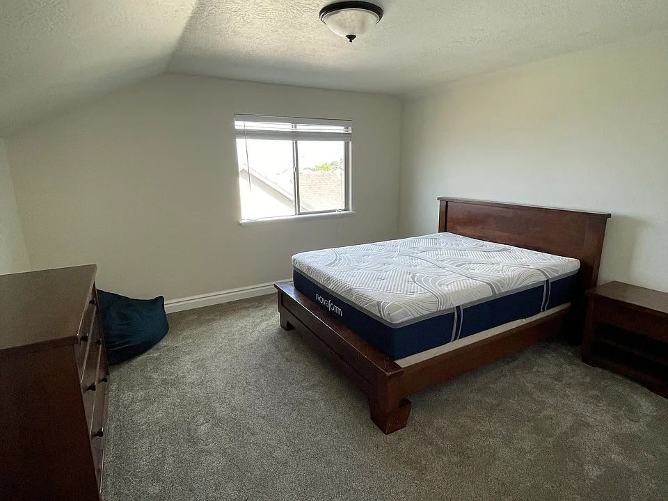 3989 E Yakima Way #3