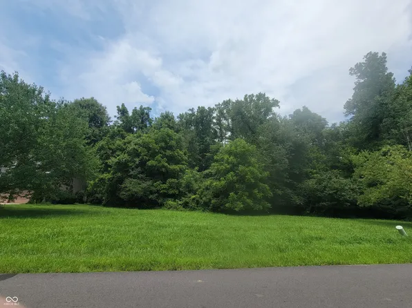 2200 Norwich Pl, Martinsville, IN 46151