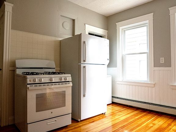5th image of 207 Oakland Ave Floor 2