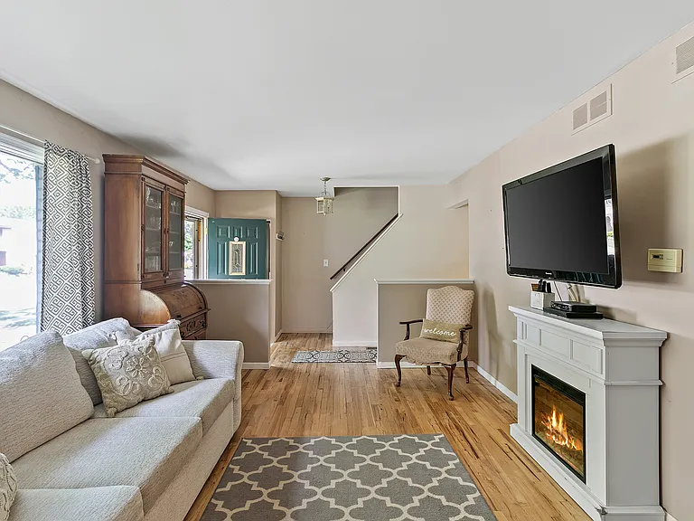 30215 Stockton Ave — Photo 21