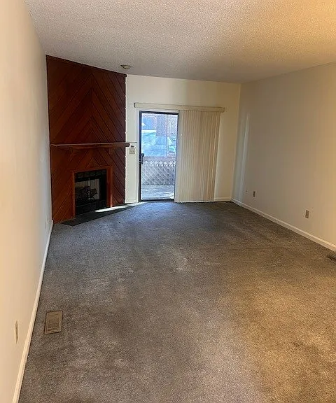 133 Columbine Dr #113 — Photo 2
