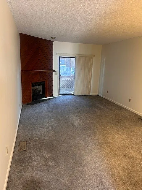 Building Photo - 133 Columbine Dr #113