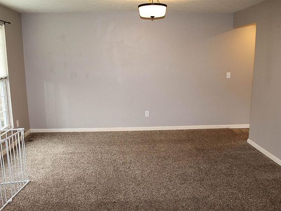 3rd image of 341 University Dr