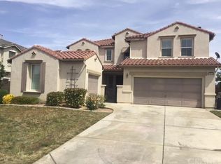 39330 Desert Lilly Ct, Palmdale, CA 93551