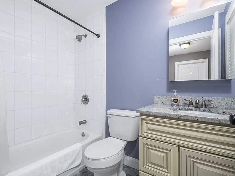 89 Overland Rd #2 — Photo 11