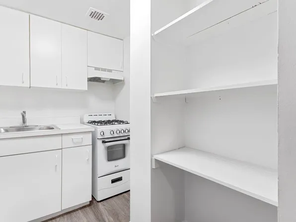 88 Fulton Street image 6 of 9