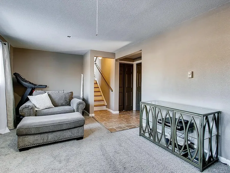 1195 Memphis St — Photo 19