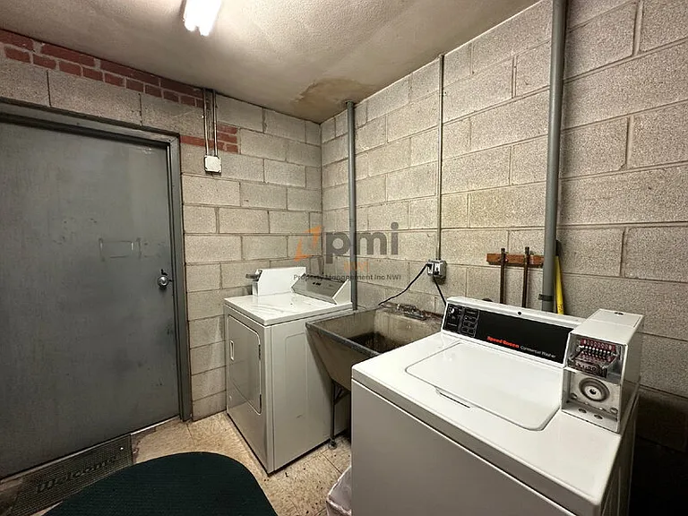 660 N Hobart Rd #5 — Photo 13
