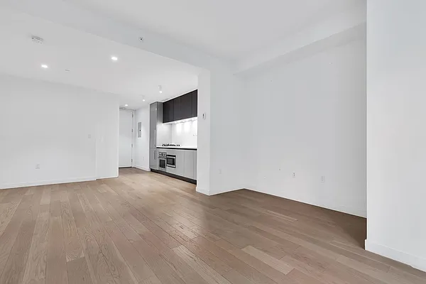 Rented by Cooper & Cooper Real Estate | media 25