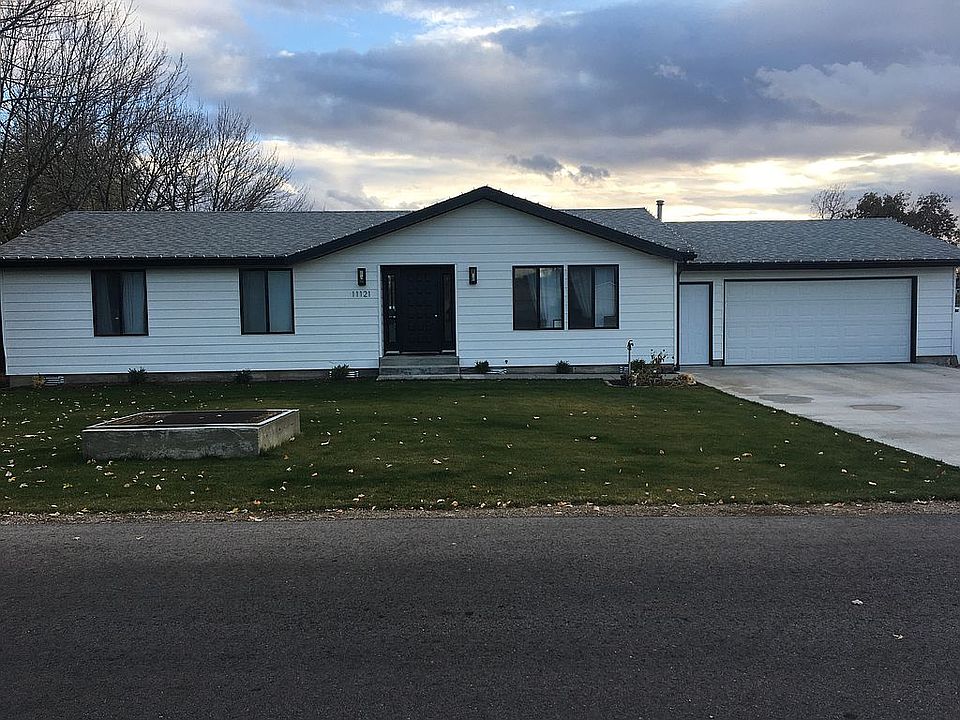 2nd image of 11121 W Montana Ave