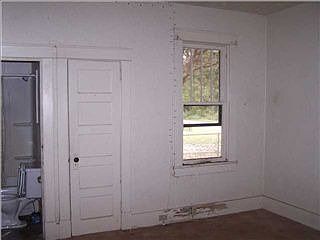 3rd image of 4369 South St