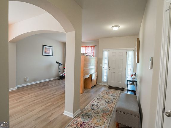 3rd image of 6016 Hendrix Ln
