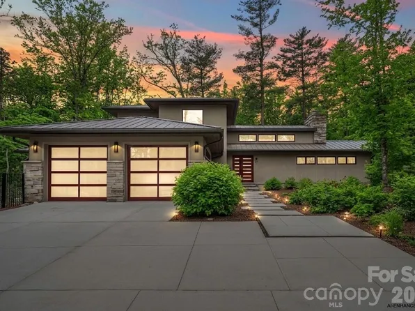 27 Hawberry Ct, Asheville, NC 28805
