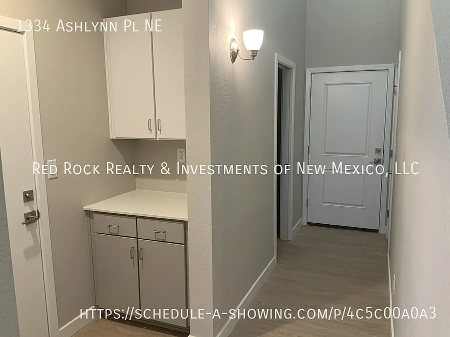 Brand New Luxury 3BR/2.5BTH Townhome in Rio Rancho! — Photo 3