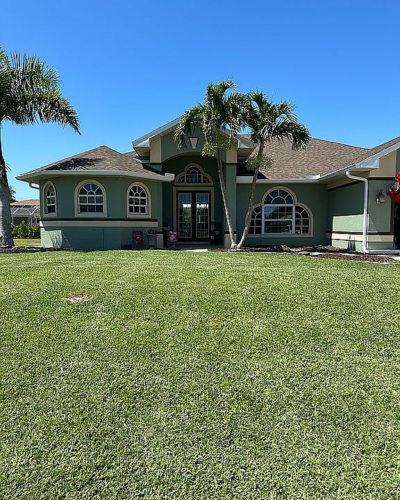 Front of home looking North 