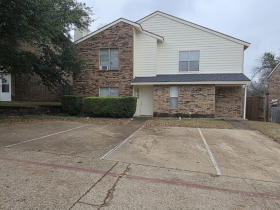 2nd image of 130 Country Bend Dr