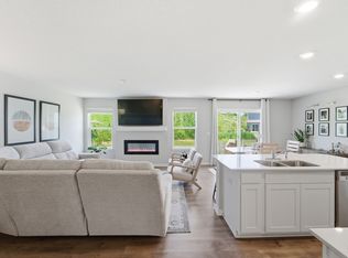 4220 Dakota Cir, Waukee, IA 50263