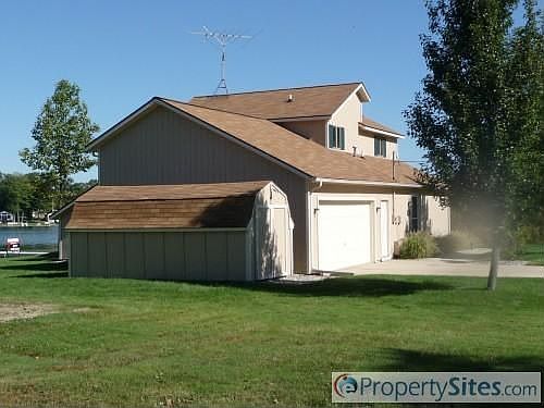 2nd image of 880 Rock Dr