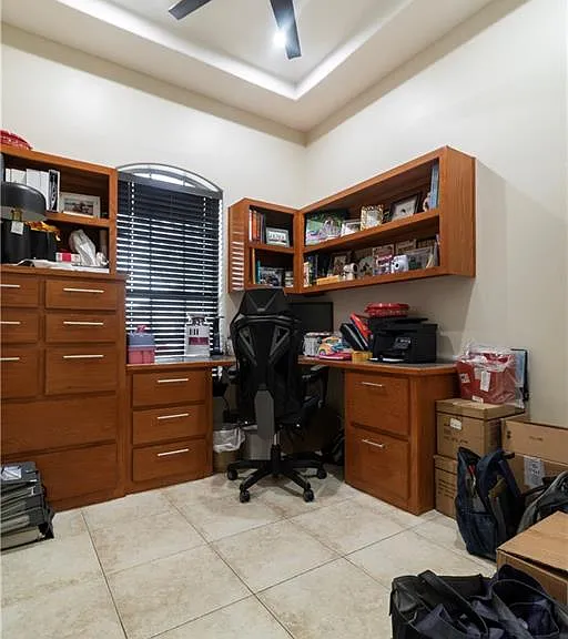 2504 Sevilla St — Photo 12