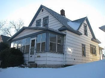 1st image of 718 Orange Ave E