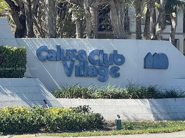 8810 SW 132nd Pl, Miami, FL