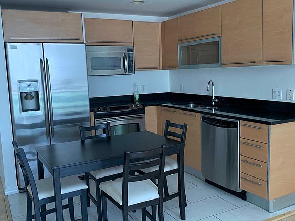 3rd image of 951 Brickell Ave APT 1109