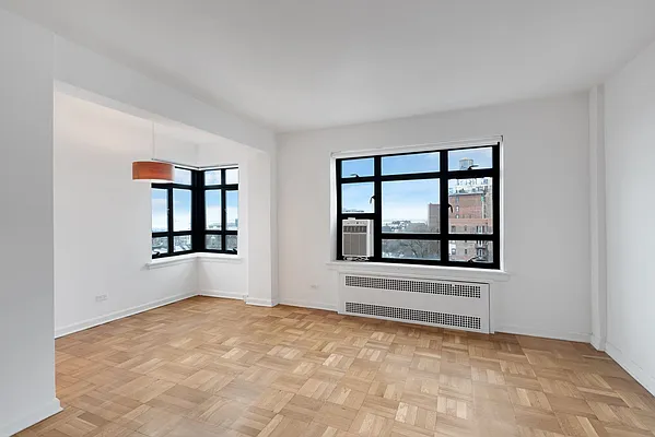 Sold by Compass | media 19