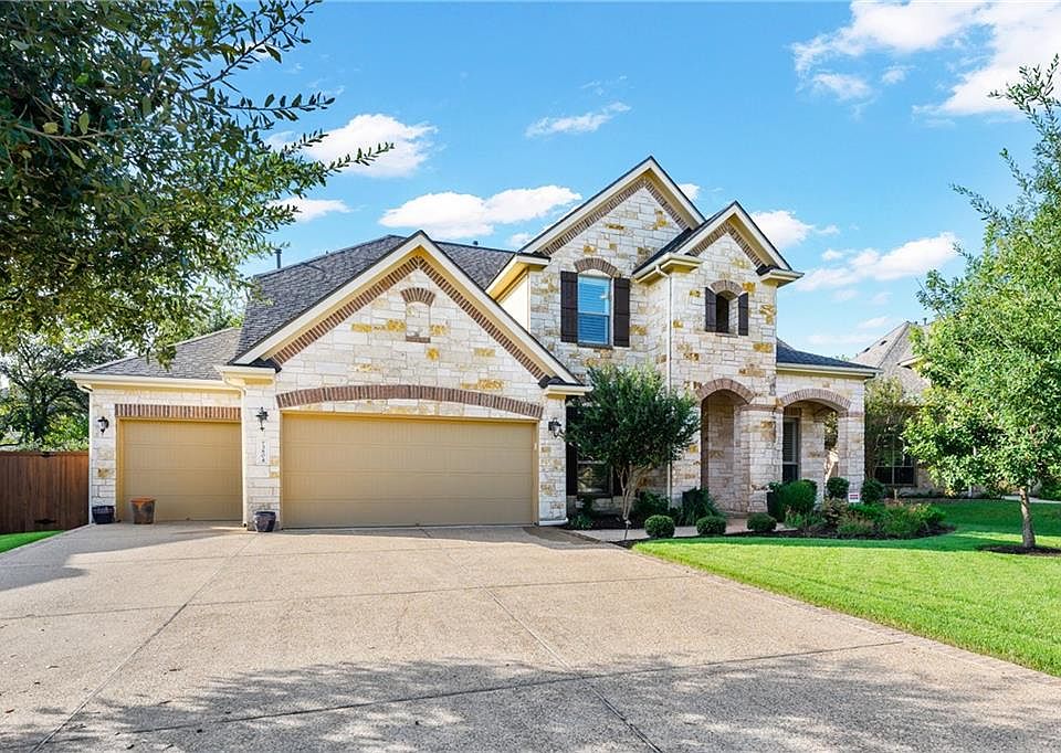 1st image of 3804 Avery Woods Ln