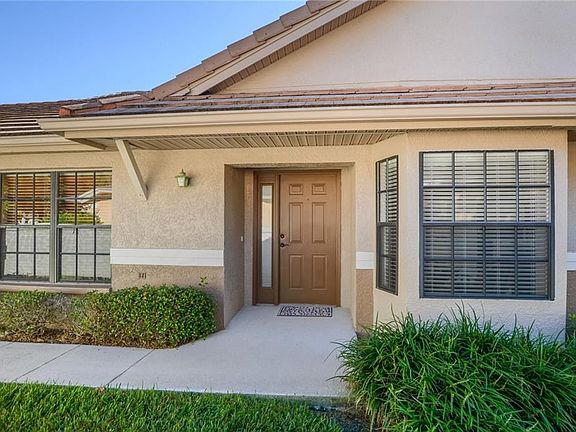 3rd image of 17527 Fairmeadow Dr