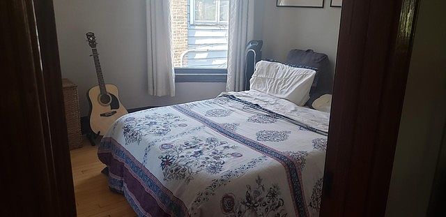 1st image of 2725 N Francisco Ave #2