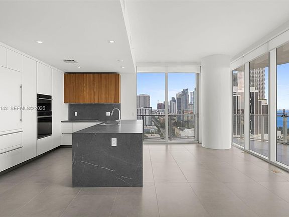 2nd image of 1400 Biscayne Blvd #1906