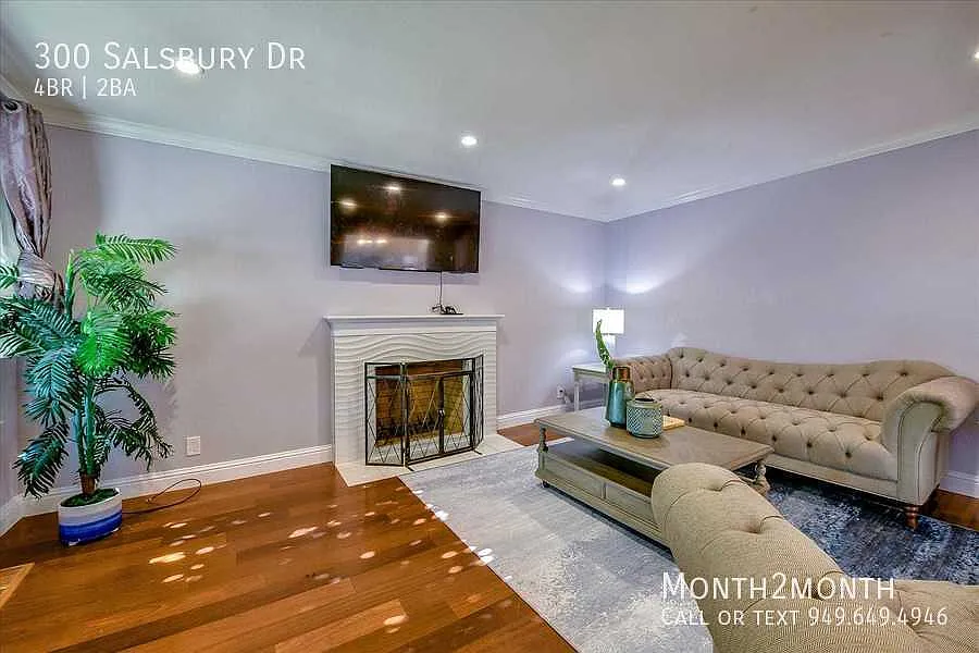 Building Photo - 300 Salsbury Dr