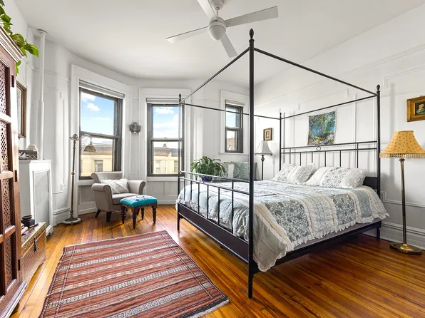 454 15th Street image 1 of 20