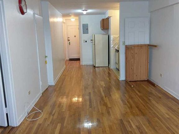 2nd image of 14446 38th Ave APT F6