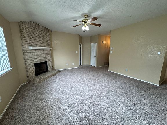 4th image of 5006 Glenoak Dr