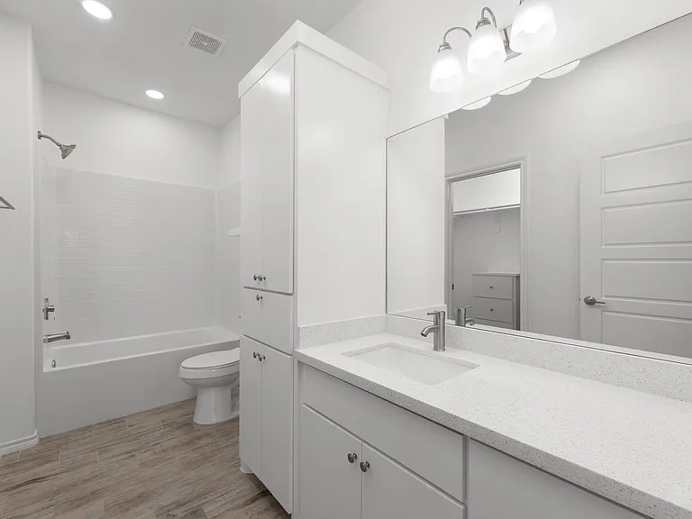 411 Hinojosa Dr — Photo 16