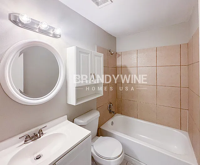 1721 Brandon Trace Ave — Photo 12