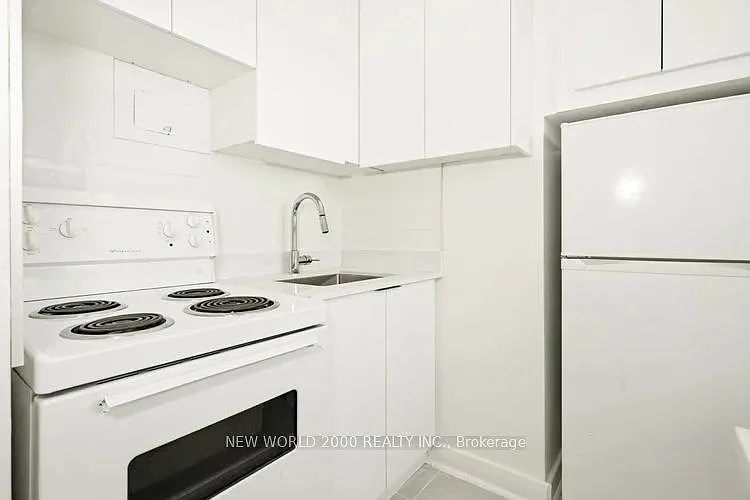88 Bernard Ave #1002 — Photo 12