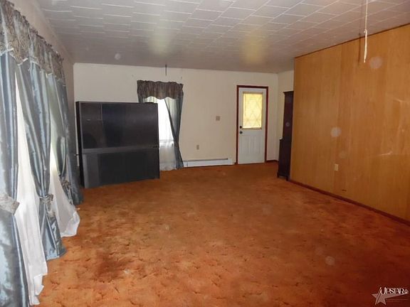 3rd image of 1420 W Cherry St