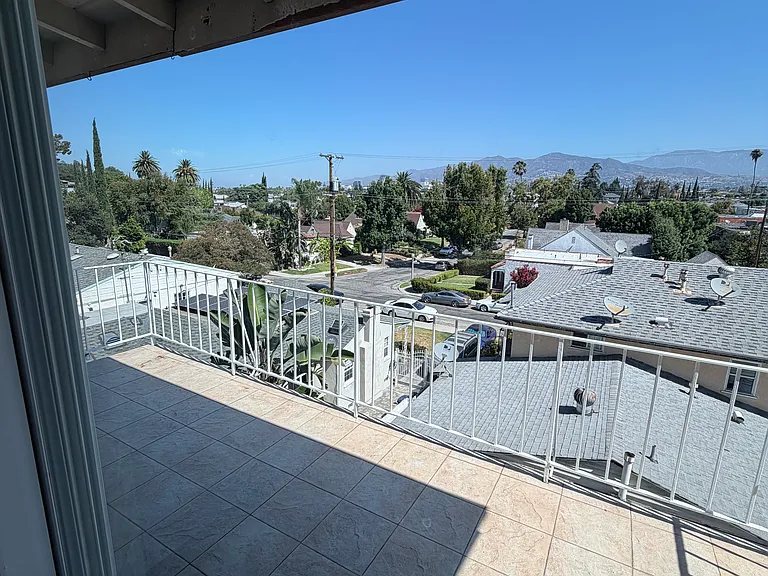 851 Reeves Pl #2 — Photo 14
