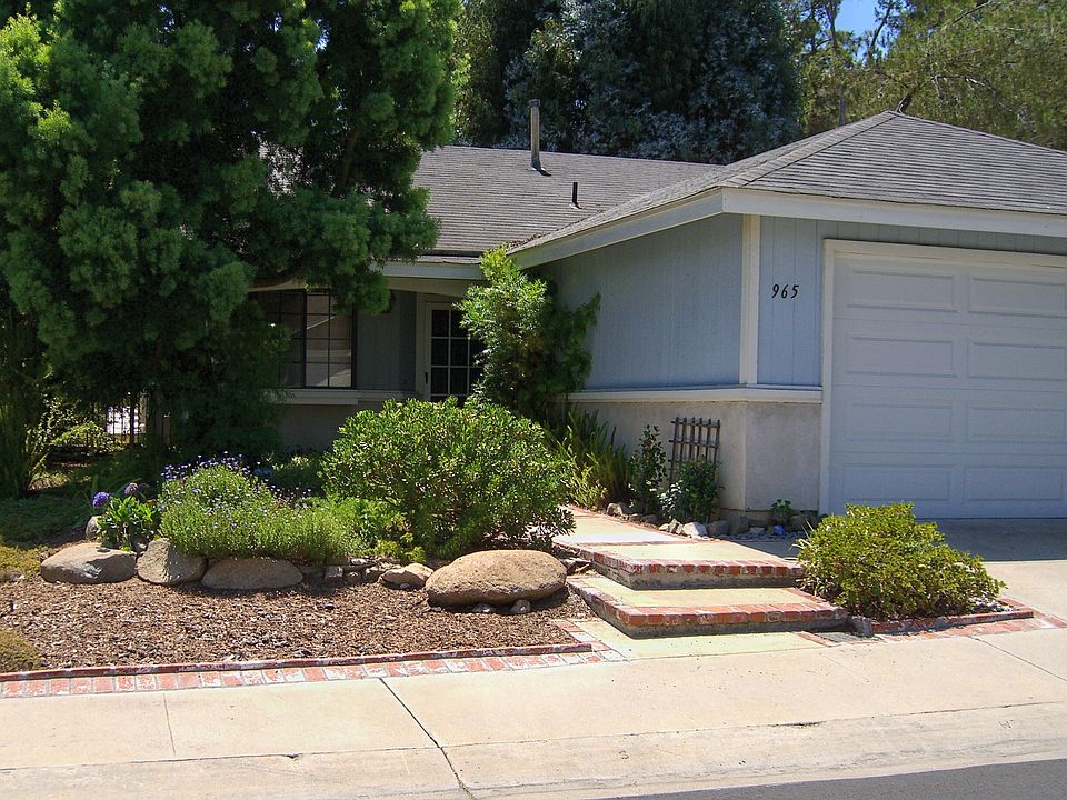 1st image of 965 Sheffield Dr