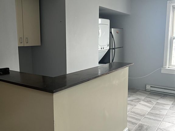 4th image of 107 N Main St APT 3