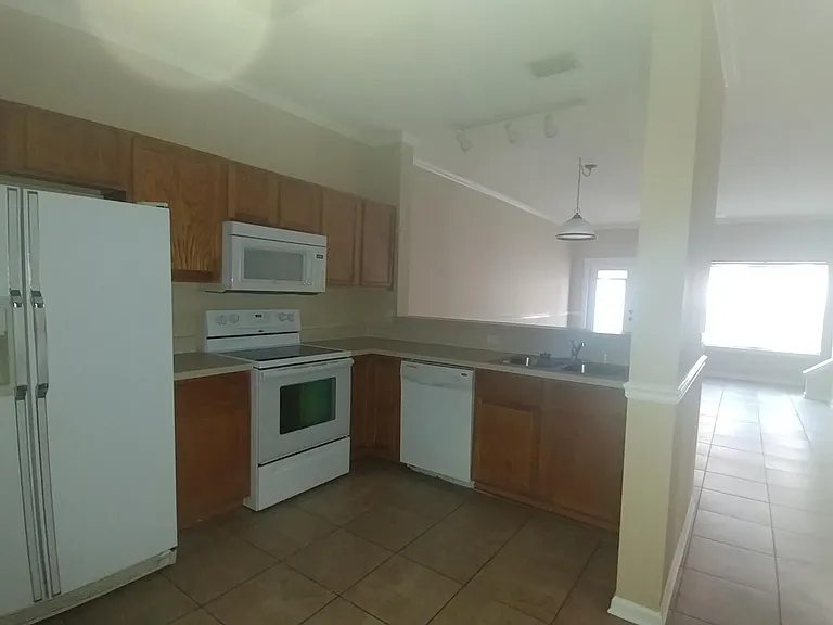 1106 Southern Mill Ct — Photo 6