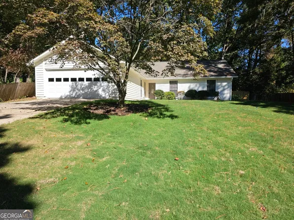 620 Lake Forest Ct, Roswell, GA 30076