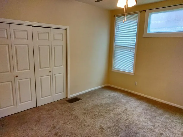 2817 Charlotte St #1 — Photo 15
