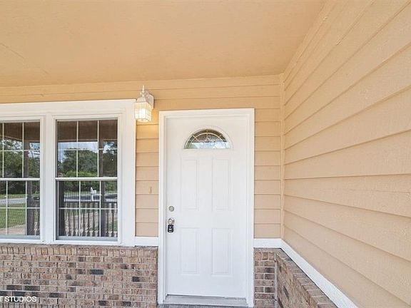 2nd image of 101 Jamie Ct