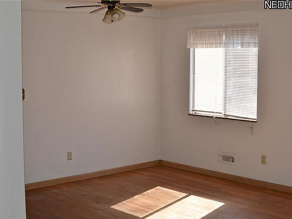 5th image of 7609 Theota Ave