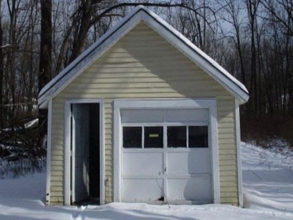 4th image of 1132 Fort Miller Rd