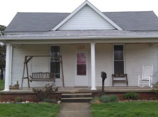 128 W South St, Bloomfield, IN 47424